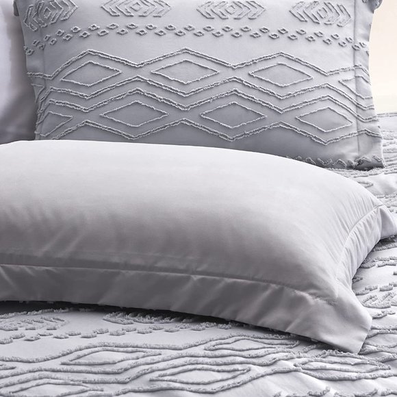 New Comforter Set - Boho Bedding Set,  Soft Fashion Luxury Bedding Set - Picture 8 of 15